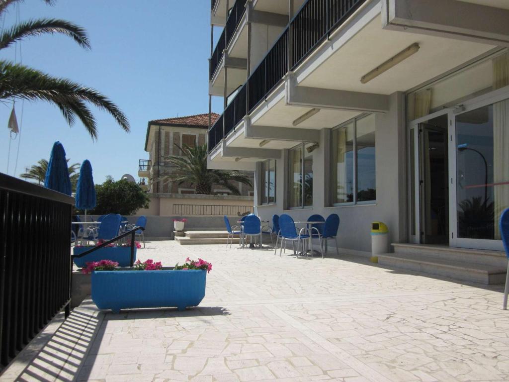 Tourist Residence San Benedetto del Tronto Exterior photo
