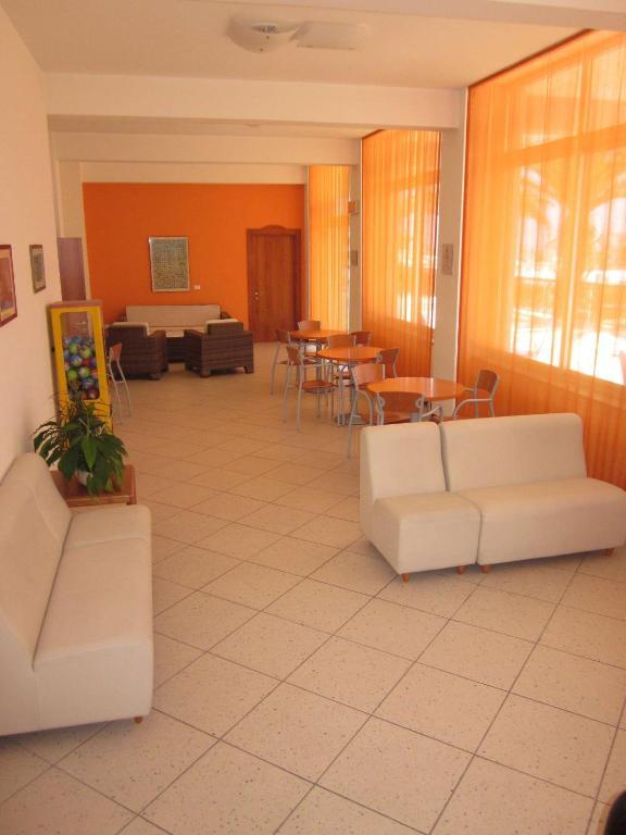 Tourist Residence San Benedetto del Tronto Exterior photo